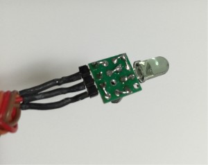赤外線LEDをトランジスタで点滅させる回路の実装（裏面）